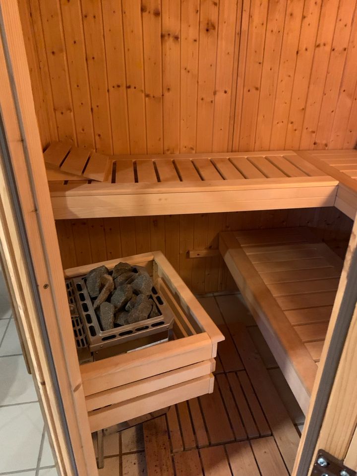 Eck-Saunas:Luxus und Wellness für Zuhause in Bennhausen