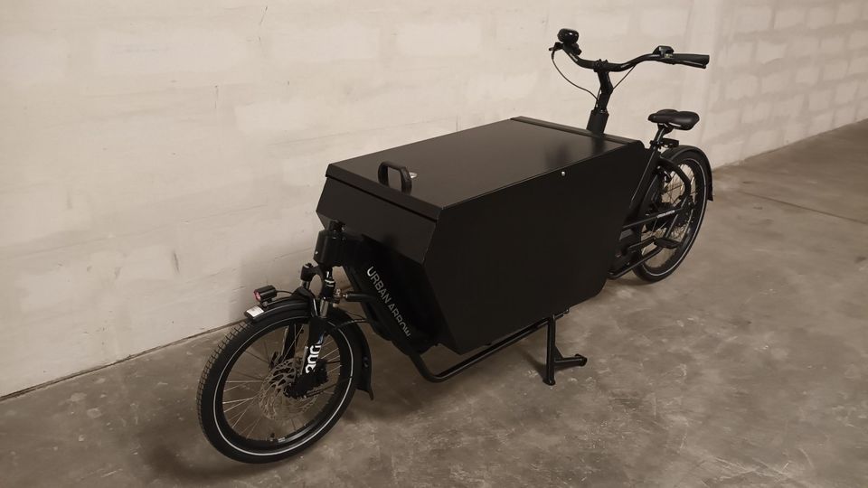 LEASINGPREIS✅E-LASTENRAD Urban Arrow Flatbed L mit BOX RIEMENANTRIEB**UVP 7830€* 2023 600009 wie Babboe Gazelle Makki CUBE CARGOBIKE HANDWERK HANDEL in Grevenbroich