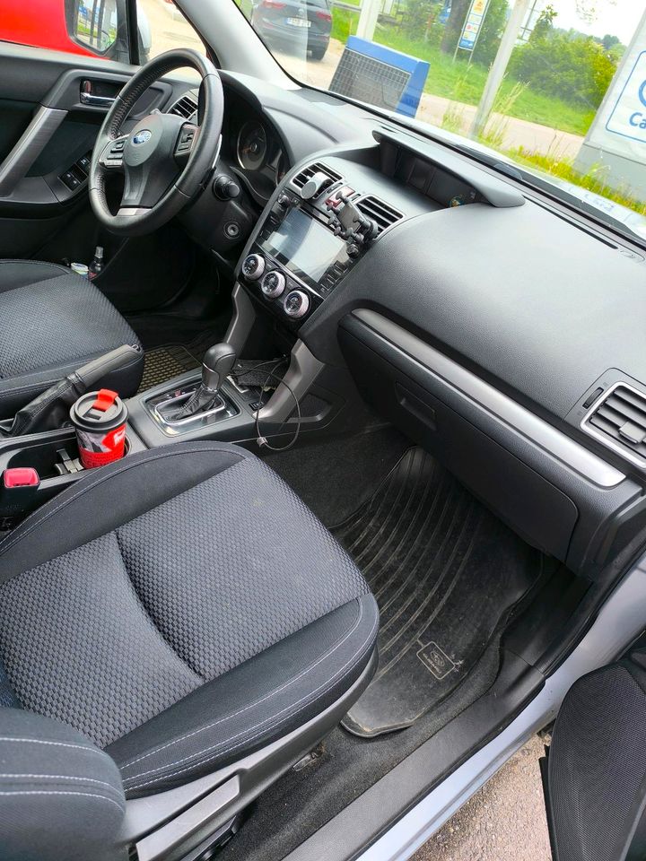 Subaru Forester Executive Automatik Euro6 in Haar