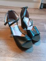 Bronx Highheels/ Sandalen / Pumps Plateauabsatz Gr. 39 Friedrichshain-Kreuzberg - Friedrichshain Vorschau