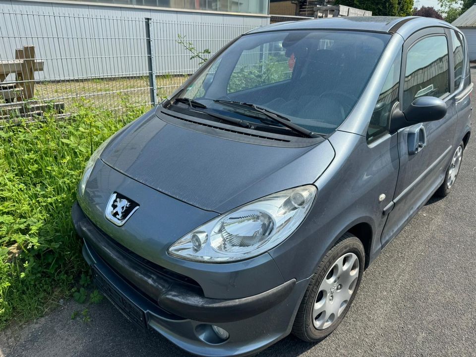 Peugeot 1007 Bitte lesen in Erkelenz