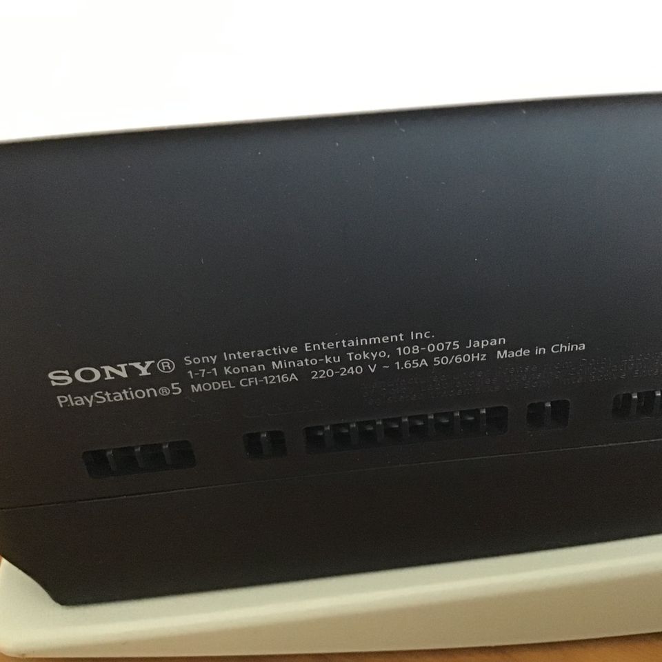 Sony PS5 Konsole mit Disc Laufwerk 825GB in Marl