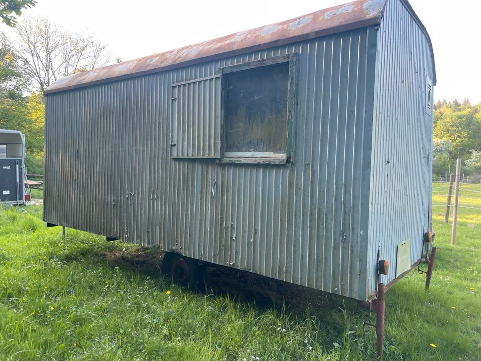 Bauwagen Tinyhouse Anhänger in Germering