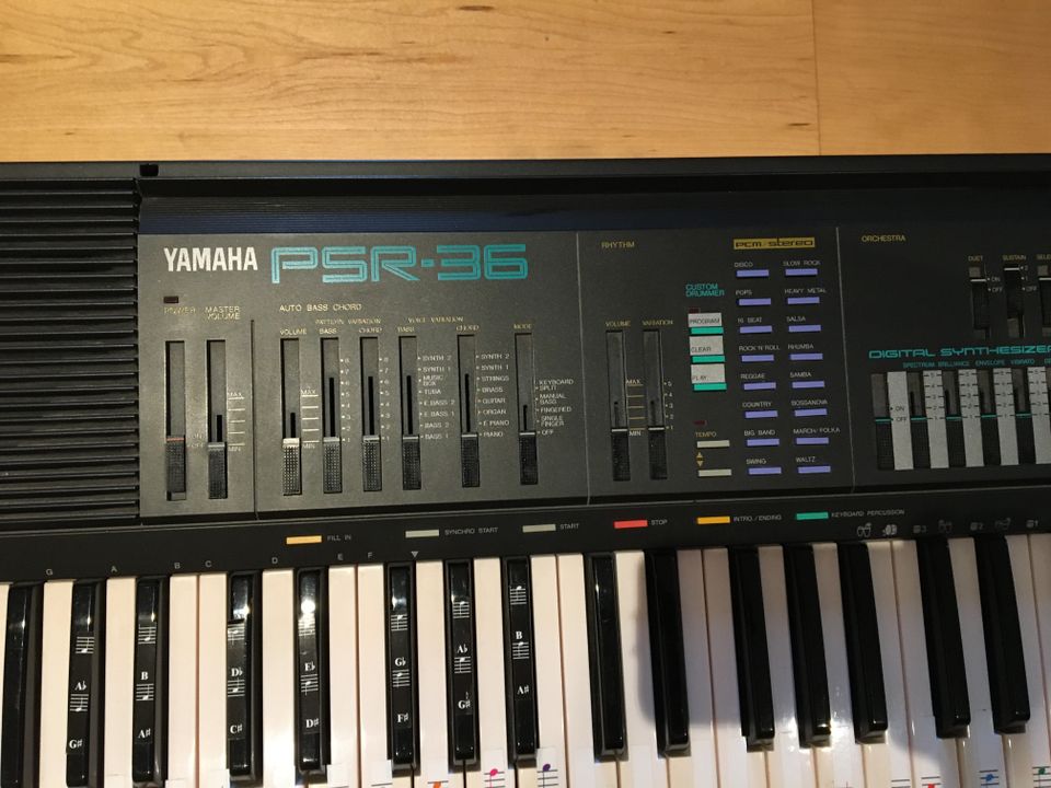 Keyboard Yamaha PSR-36 in Garbsen