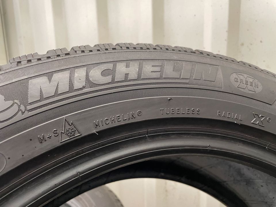 2x 235/55 R17  103V  MICHELIN WINTERREIFEN in Ehingen (Donau)