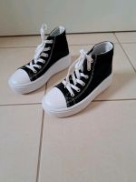 Sneakers wie converse Gr. 32 aus Italien Baden-Württemberg - Vogt Vorschau