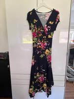 Beachtime Sommerkleid Blumen Gr. 42 Niedersachsen - Geestland Vorschau