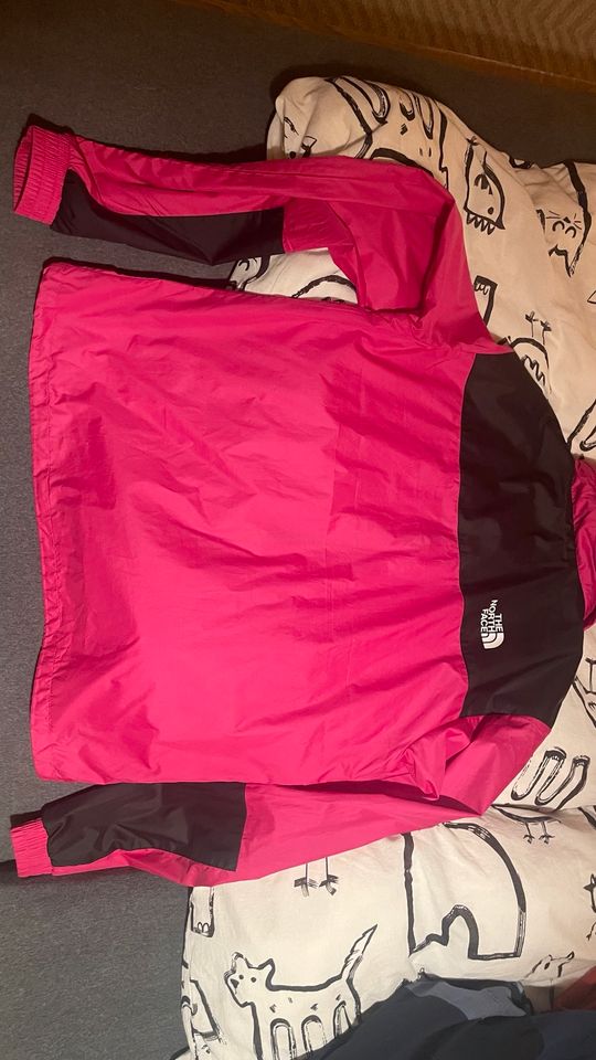 The North Face Windbreaker in Püttlingen