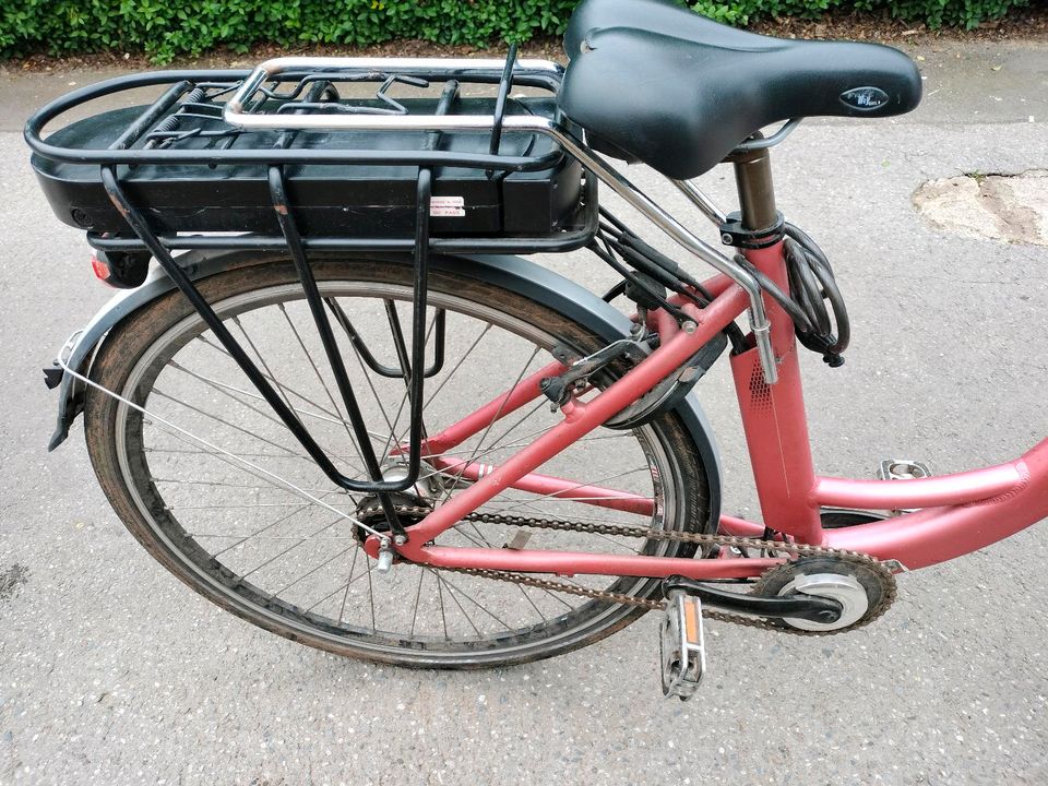 E Bike Damen Fahrrad Elektro von Mifa in Düsseldorf