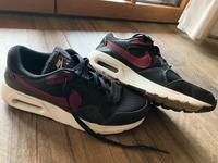 Nike Air Turnschuhe Gr 7,5 40,5 schwarz rot Schuhe Sneaker Sachsen - Crimmitschau Vorschau