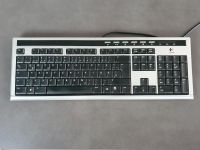 Logitech USB Tastatur mit Nummernblock und Funktionstasten Bayern - Bamberg Vorschau