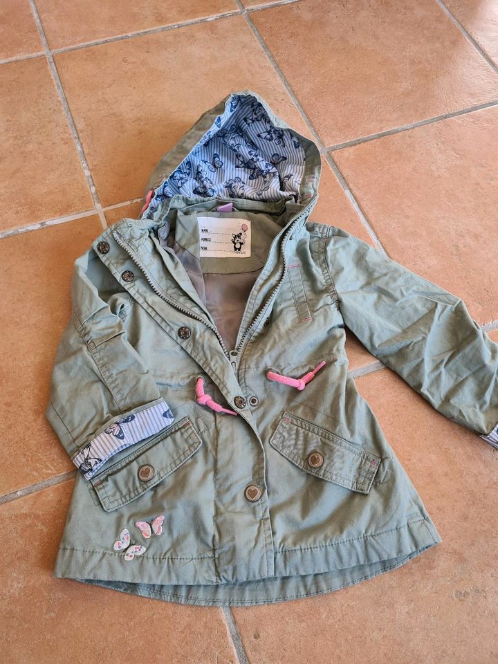 Jacke Mädchen Gr. 98 in Wilhelmshaven