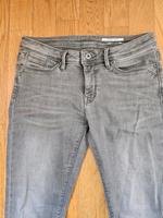 Esprit Jeans,.Röhrenjeans, Skin Fit, 27/30, Gr.36/38, grau Köln - Riehl Vorschau