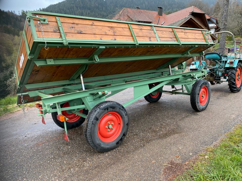 Mössbauer Pritschenwagen, Kipper, Traktor-Anhänger Kramer in Oberharmersbach