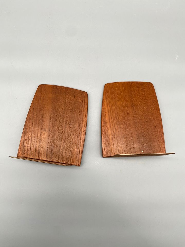 * BUCHSTÜTZEN TEAK MID CENTURY MESSING SKANDINAVIEN DENMARK 60ER in Berlin