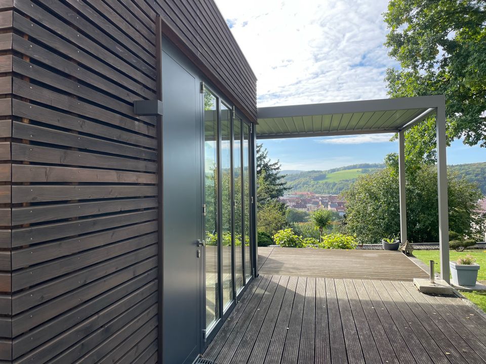 Kleines modernes Gartenhaus Vario mit großem sehr schön angelegtem Grundstück und herrlichem Fernblick in ruhiger Lage in Eisenach