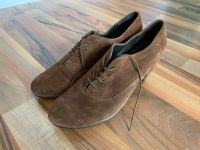 Tolle Schuhe Pumps Leder von Högl Gr. 7 1/2 Friedrichshain-Kreuzberg - Kreuzberg Vorschau