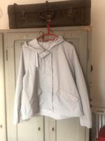 NEU H&M Blouson Gr. L Jacke  Kapuze wasserabweisend grau Gr. 40 Bayern - Bamberg Vorschau