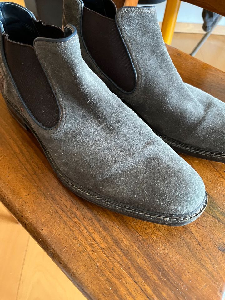 Herren Boots von Bugatti in Schwetzingen