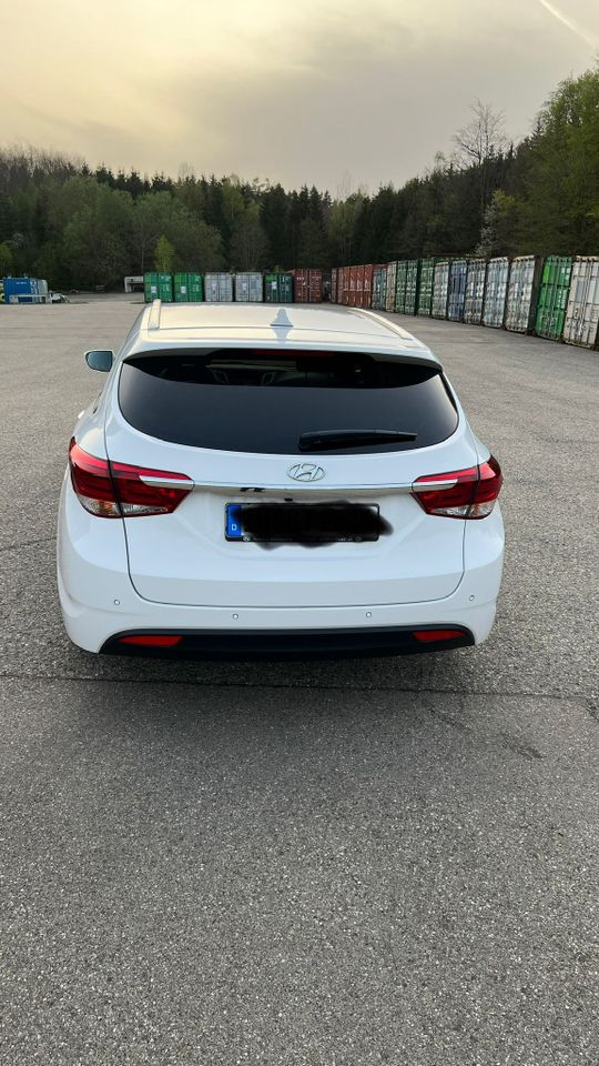 Hyundai i40 Kombilimousine in Günzburg