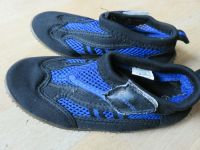 Badeschuhe Textil Gr. 30 blau schwarz Klettverschluss delphin Bayern - Kösching Vorschau