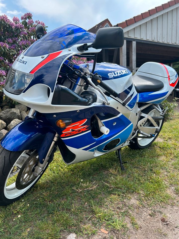 Suzuki GSXR 750 SRAD in Stuhr