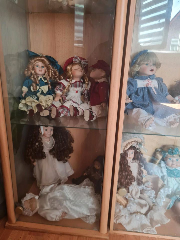 Bieten günstig Porzellanpuppen Sammlung mit Puppenwagen an in Herzogenrath