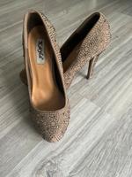 Schicke High Heels mit Pailleten Köln - Porz Vorschau