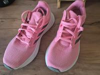 Adidas Turnschuhe Schuhe Gr. 42 Damen Frauen NEUwertig Sachsen - Wurzen Vorschau