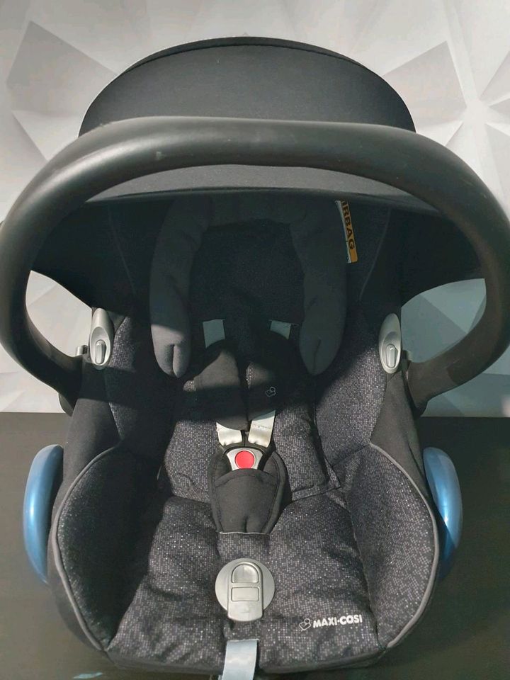 Maxi-Cosi CabrioFix Trianblack 0-13 kg in Kleinwallstadt