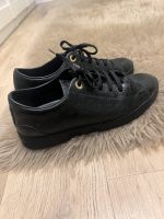 Louis vouitton Sneaker Gr. 37,5 mit Originalverpackung Berlin - Neukölln Vorschau