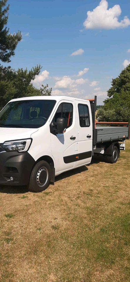 Renault Master Doka Kipper in Bützow