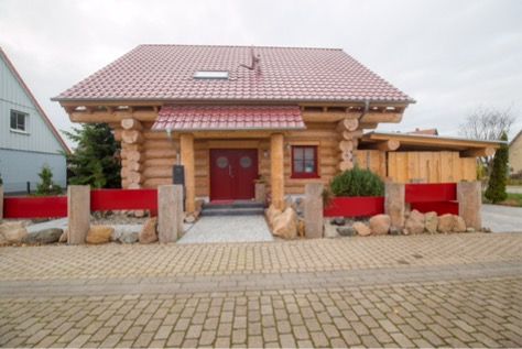 Naturstammhaus Blockhaus Massivhaus Holzhaus in Leipzig