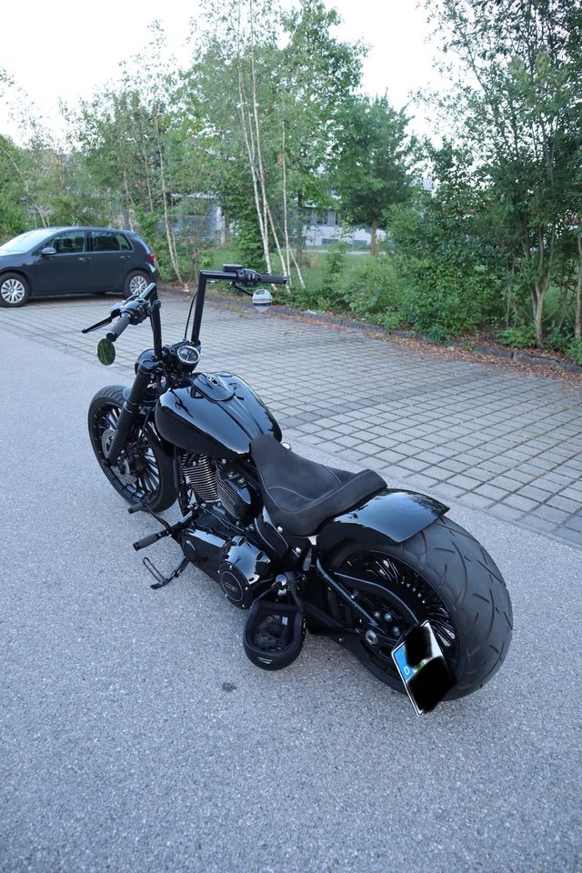 Harley Davidson Breakout AirR.-Kess-Flip2-etc. in Hamburg