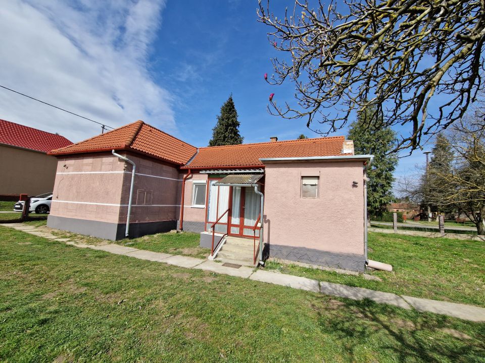 4-Zimmer-Familienhaus zum Verkauf in Bélavar. Ungarn. in Zweenfurth