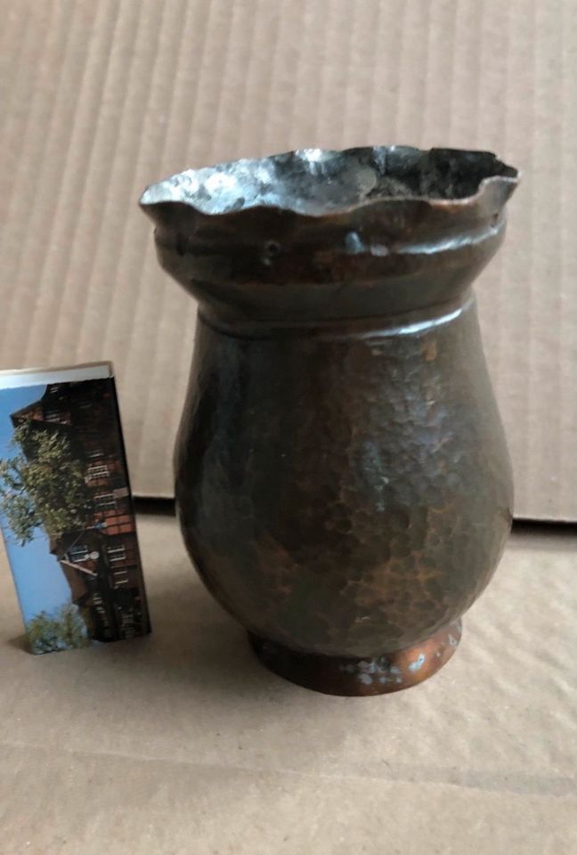 Vase aus Kupfer in Einbeck
