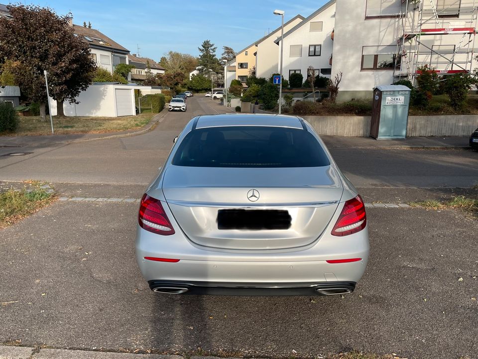 Mercedes Benz E200 | WIDESCREEN | Night Paket in Stuttgart