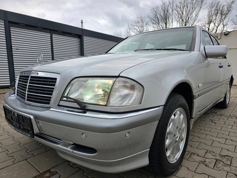 Mercedes-Benz C 280 Elegance,1.Hd,Aut.Xenon,PDC,SHZ,Navi in Buseck