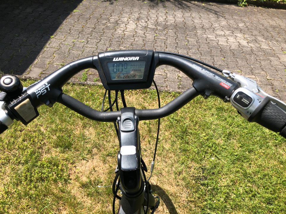 E-Bike Alu, Damen, Tiefeinsteiger, 26 Zoll, wie neu, Winora deLux in Gilching