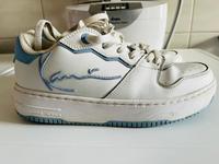 Sneaker gr 41 von Karl kani Hessen - Kaufungen Vorschau