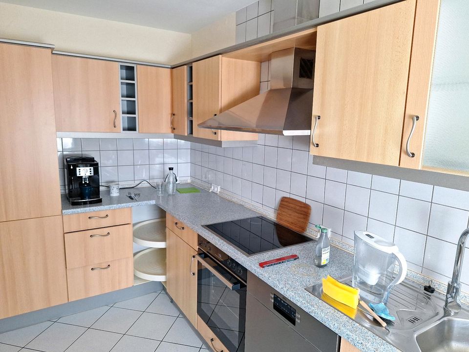 Ältere Einbauküche in L-Form mit 3 neuwertigen E-Geräten in Hagen