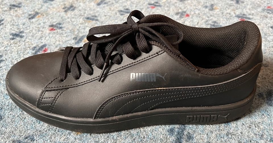 Wie Neu Original Puma Sneaker Schwarz 42, Puma Schuhe 42 schwarz, in Groß Oesingen