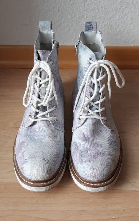 Catwalk Stiefeletten Schuhe 41 weiß lila violett Blumen Lolita in Rheda-Wiedenbrück