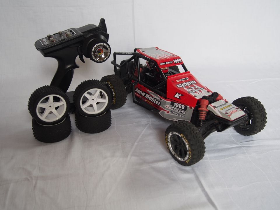 RC Kyosho Sand Master Buggy 1:10 + Fernbedienung + 2 Ladegeräte + in Wilsdruff