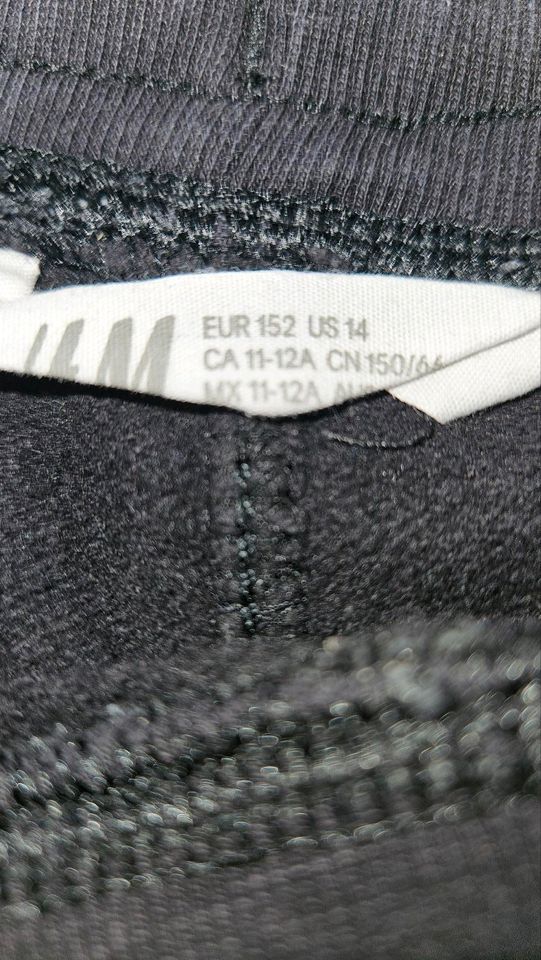 H&M Shorts & Tshirt Gr. 152 in Rostock