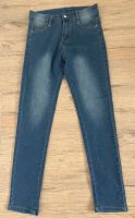 Skinny Jeans Super Stretch Größe 36 NEU Baden-Württemberg - Mögglingen Vorschau