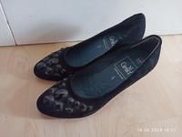 samtige Pumps von CAPRICE NP 65€ Sachsen - Markneukirchen Vorschau