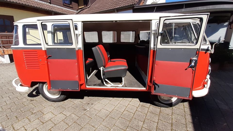 VW Bus Oldtimer in Rheinfelden (Baden)