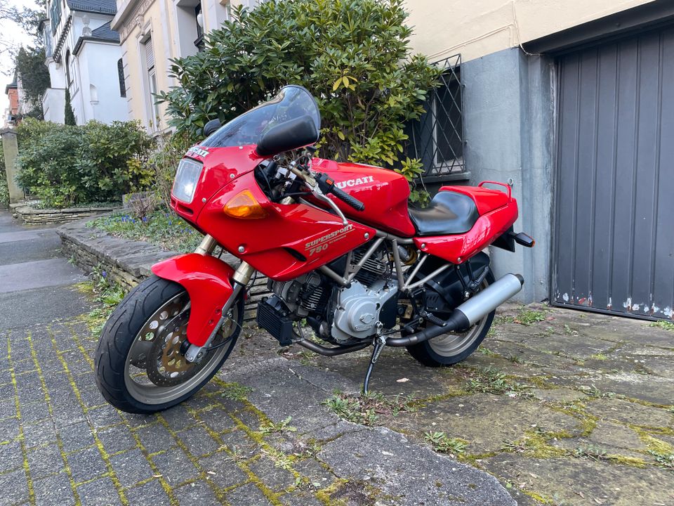 Ducati 750 SS in Wuppertal