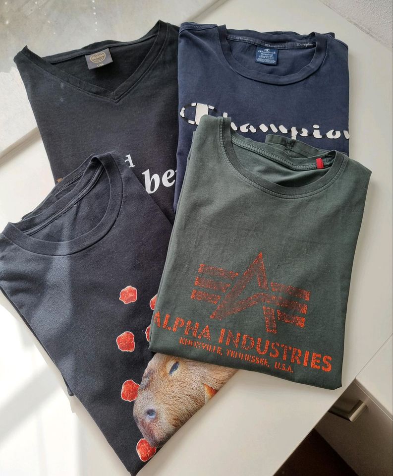 T-Shirts zu verschenken in Lauterhofen